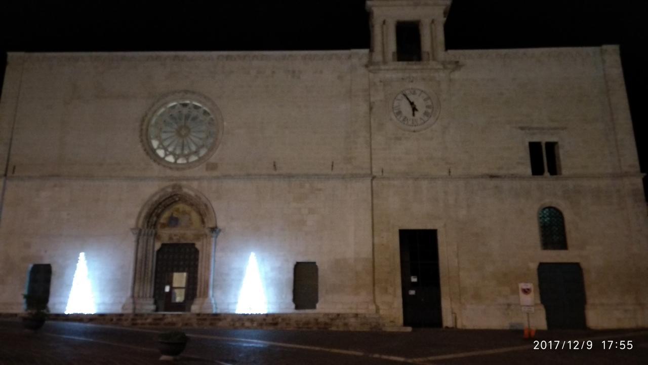 La Locanda Di Gino Sulmona Exteriör bild